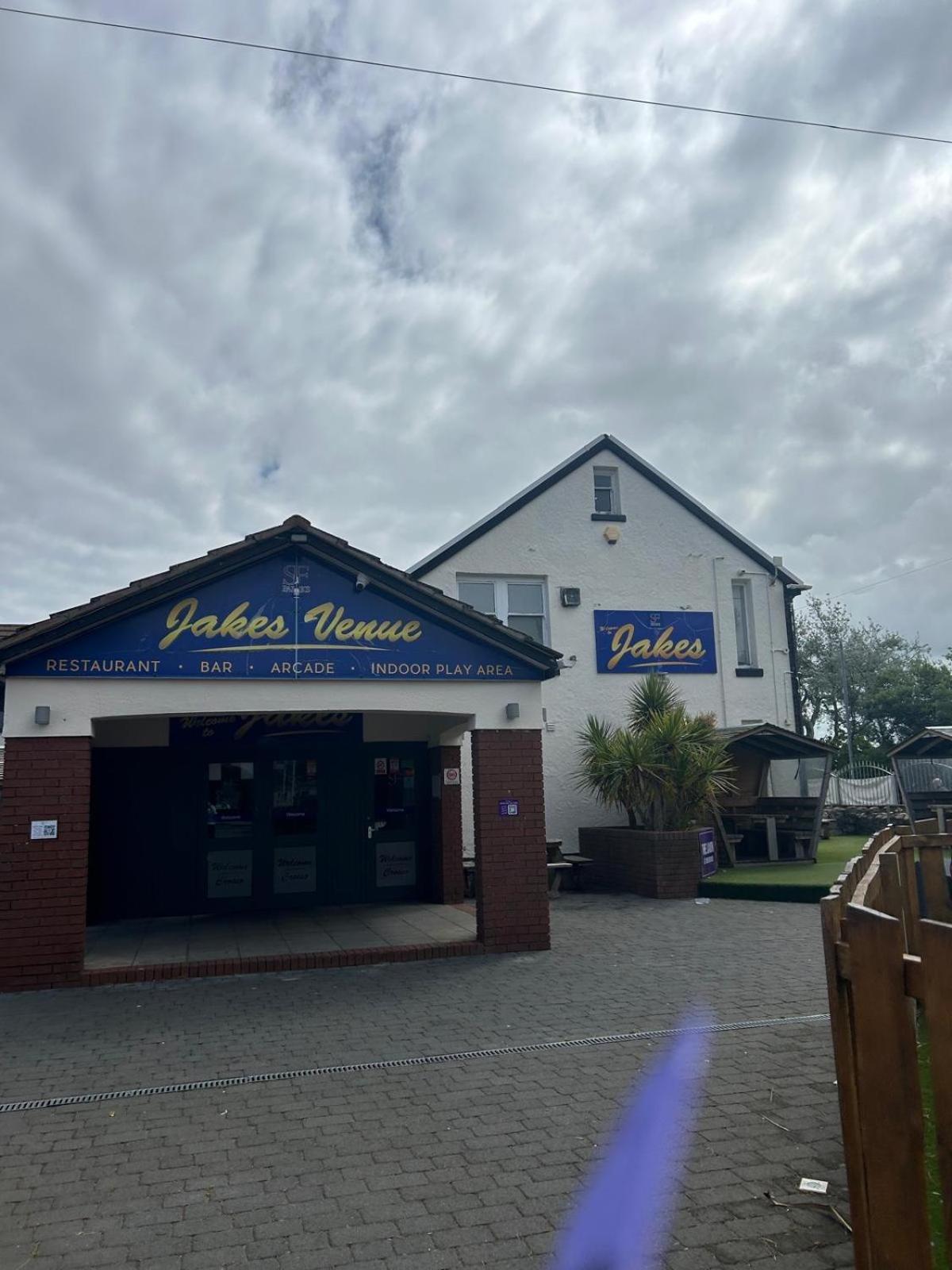 Whitehouse Leisure Park Hotel Kinmel Bay Exterior photo